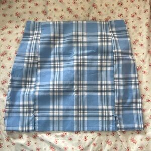 Blue plad skirt! great condition!